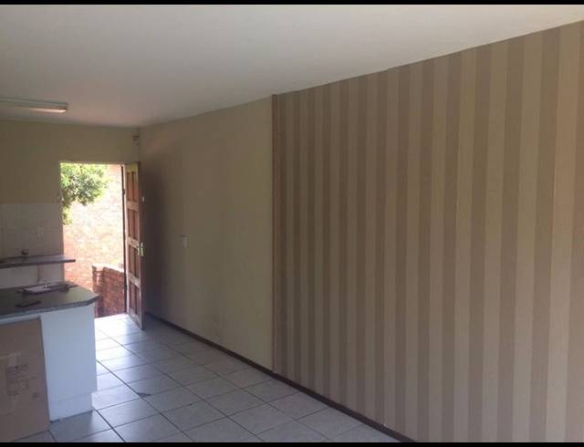 2 BEDROOM PROPERTY TO RENT IN WILGEHEUWEL